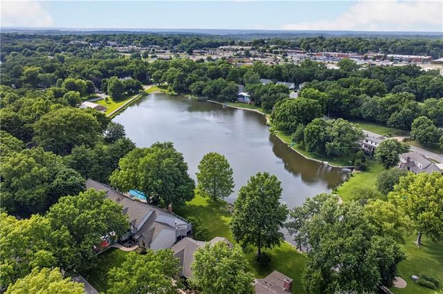 12814 W 65th Street, Shawnee, KS 66216