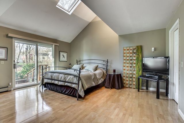 11 Beethoven Ave, Newton, MA 02468