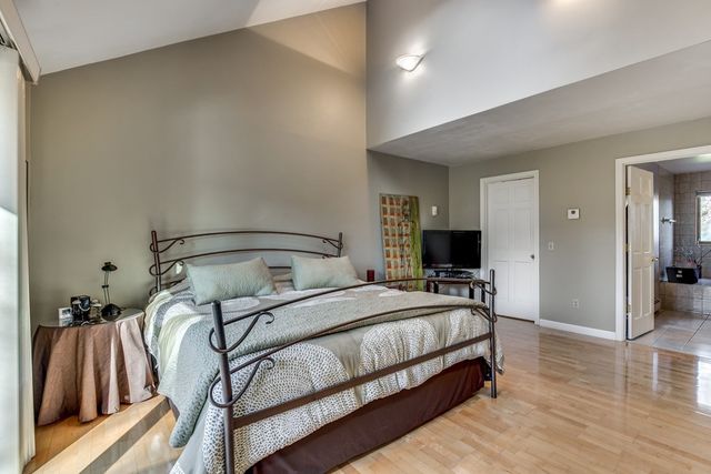 11 Beethoven Ave, Newton, MA 02468