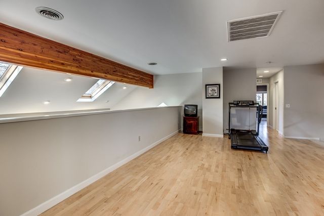 11 Beethoven Ave, Newton, MA 02468