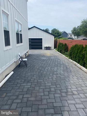 433 BERG AVE, Hamilton, NJ 08610