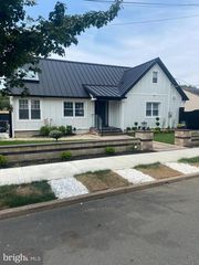 433 BERG AVE, Hamilton, NJ 08610