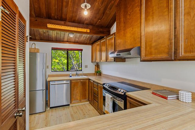 138 Tree Frog Lane, Santa Cruz, CA 95060