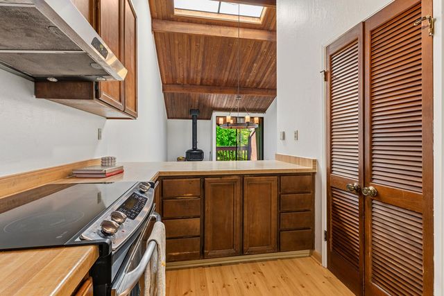 138 Tree Frog Lane, Santa Cruz, CA 95060
