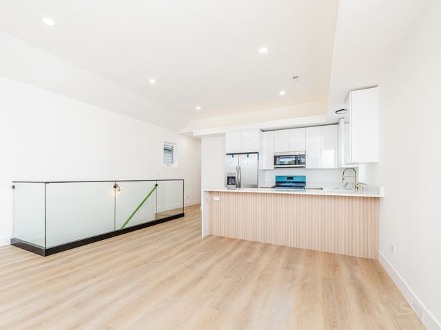 1245 S Fairfield Avenue 3, Chicago, IL 60608