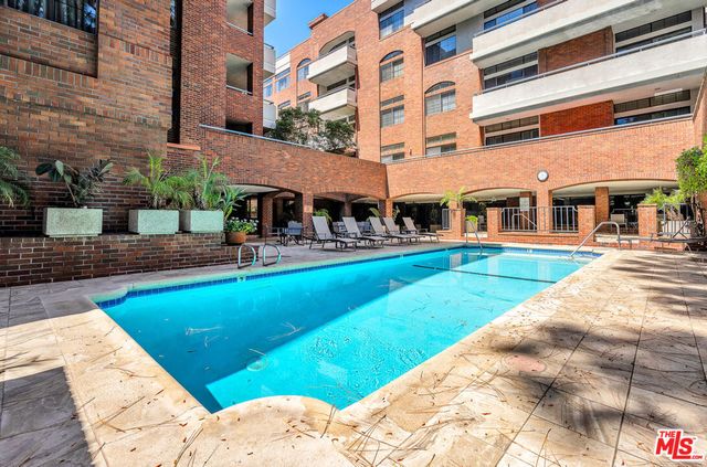 200 N Swall Drive 313, Beverly Hills, CA 90211