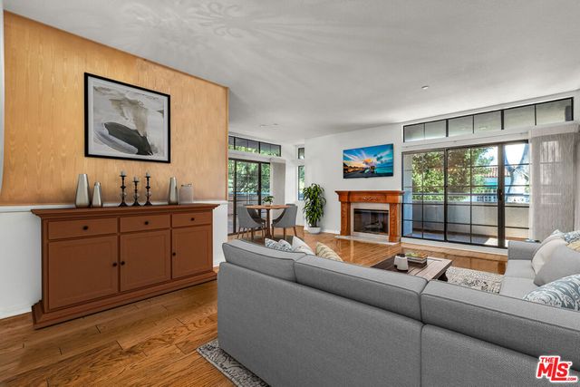 200 N Swall Drive 313, Beverly Hills, CA 90211