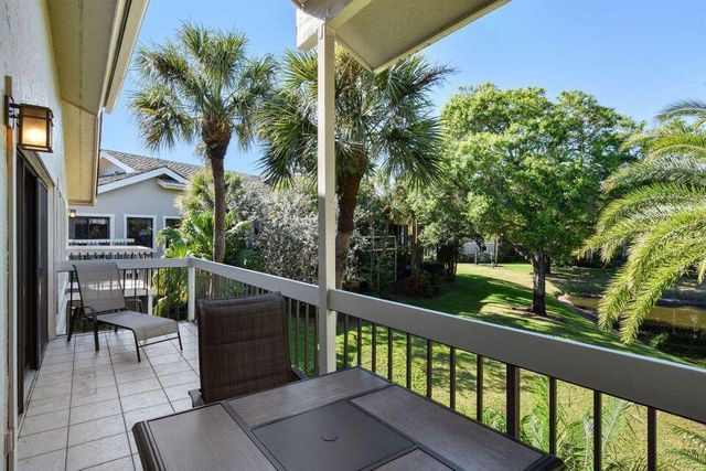 11863 Wimbledon Circle 509, Wellington, FL 33414