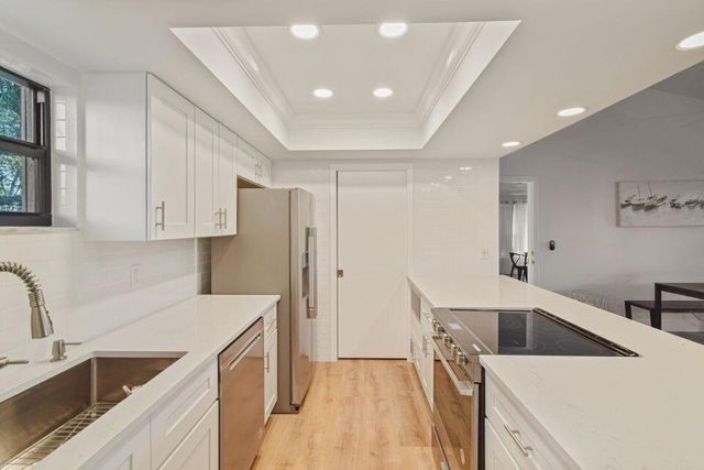 11863 Wimbledon Circle 509, Wellington, FL 33414