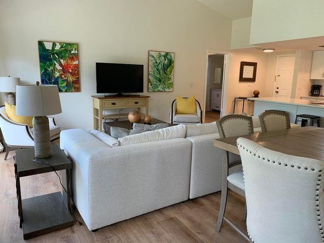 11863 Wimbledon Circle 509, Wellington, FL 33414