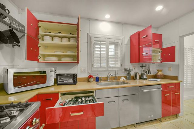 1919 W Mckinney Street, Houston, TX 77019