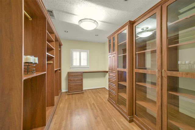 1919 W Mckinney Street, Houston, TX 77019