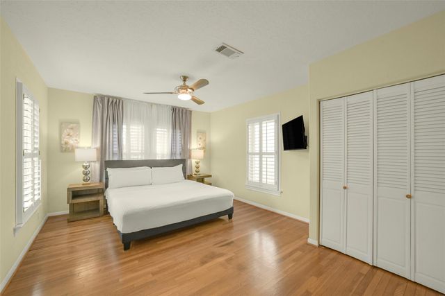 1919 W Mckinney Street, Houston, TX 77019