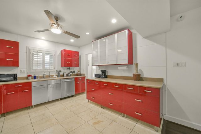 1919 W Mckinney Street, Houston, TX 77019
