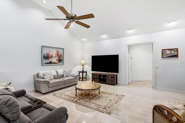 17595 Bocaire Place, Boca Raton, FL 33487