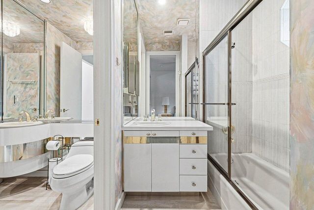 17595 Bocaire Place, Boca Raton, FL 33487