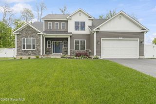 15 Dutch Lane, Halfmoon, NY 12118