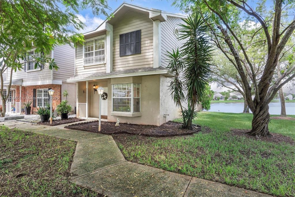 12175 NW 36th Pl, Sunrise, FL 33323