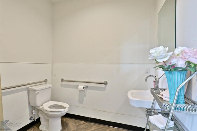 1031 N 6th Street, Abilene, TX 79601