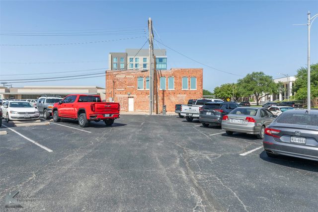 1031 N 6th Street, Abilene, TX 79601