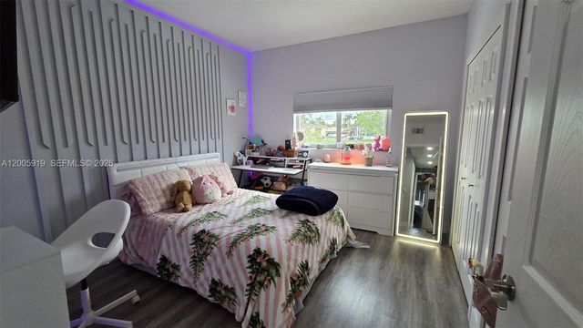 3732 SW 153rd Ct, Miami, FL 33185