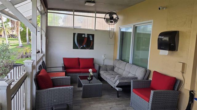 3732 SW 153rd Ct, Miami, FL 33185