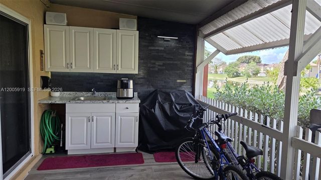 3732 SW 153rd Ct, Miami, FL 33185