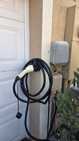 3732 SW 153rd Ct, Miami, FL 33185