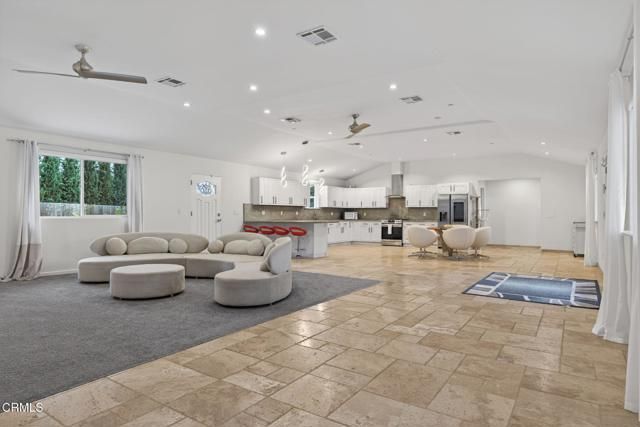 1210 S La Luna Avenue, Ojai, CA 93023