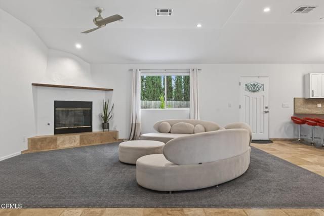 1210 S La Luna Avenue, Ojai, CA 93023