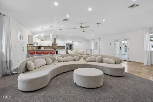 1210 S La Luna Avenue, Ojai, CA 93023