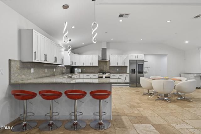 1210 S La Luna Avenue, Ojai, CA 93023