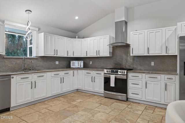 1210 S La Luna Avenue, Ojai, CA 93023