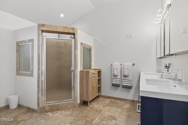 1210 S La Luna Avenue, Ojai, CA 93023