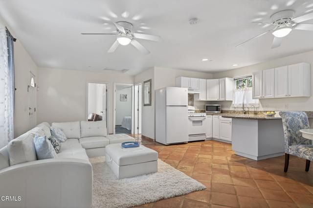 1210 S La Luna Avenue, Ojai, CA 93023