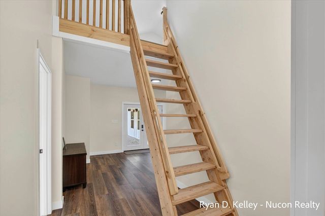 8411 Peninsula Drive, Stanwood, MI 49346