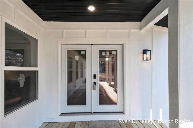 8411 Peninsula Drive, Stanwood, MI 49346