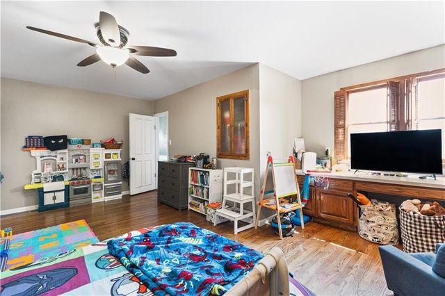 8608 NE Hurlingen Road S, St Joseph, MO 64507