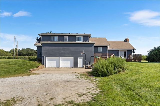 8608 NE Hurlingen Road S, St Joseph, MO 64507