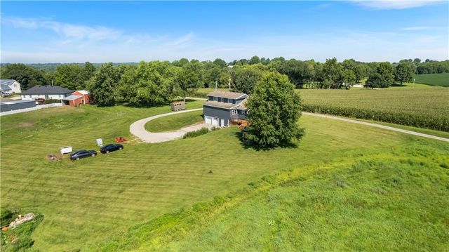 8608 NE Hurlingen Road S, St Joseph, MO 64507