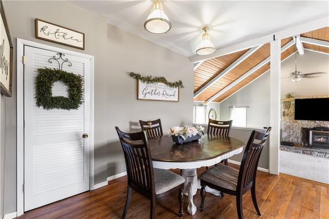 8608 NE Hurlingen Road S, St Joseph, MO 64507