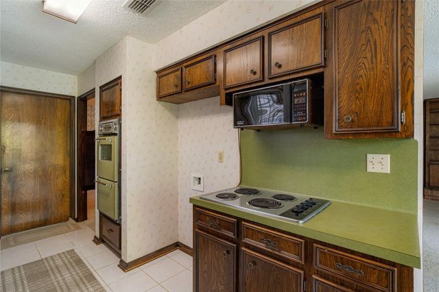 16002 La Avenida Drive, Houston, TX 77062
