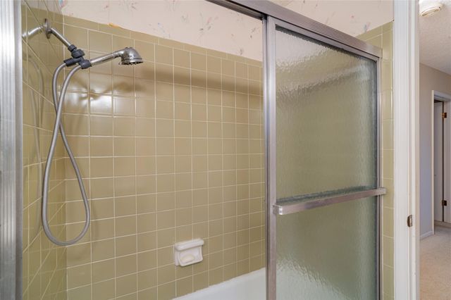 16002 La Avenida Drive, Houston, TX 77062