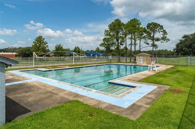 16002 La Avenida Drive, Houston, TX 77062