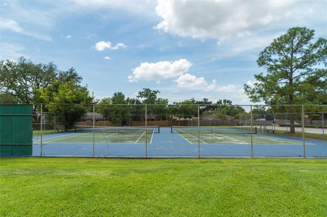 16002 La Avenida Drive, Houston, TX 77062