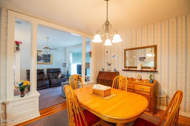 821 6th Avenue, Troy, NY 12182