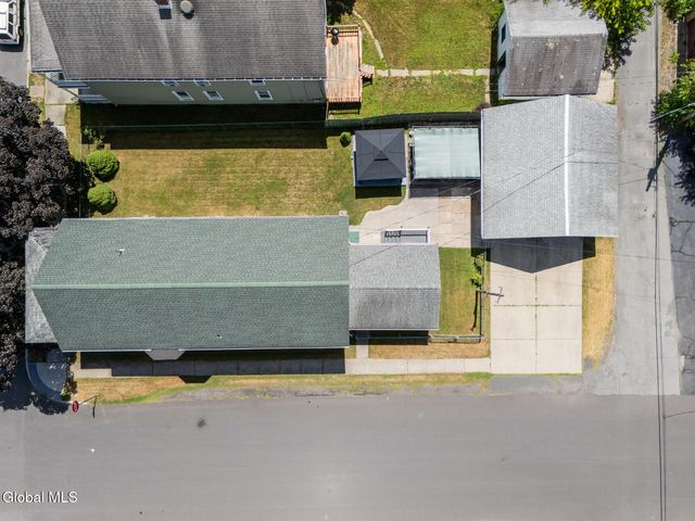 821 6th Avenue, Troy, NY 12182