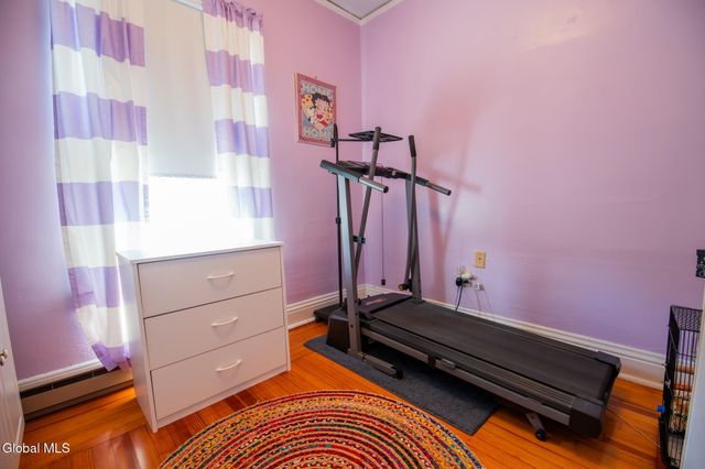 821 6th Avenue, Troy, NY 12182