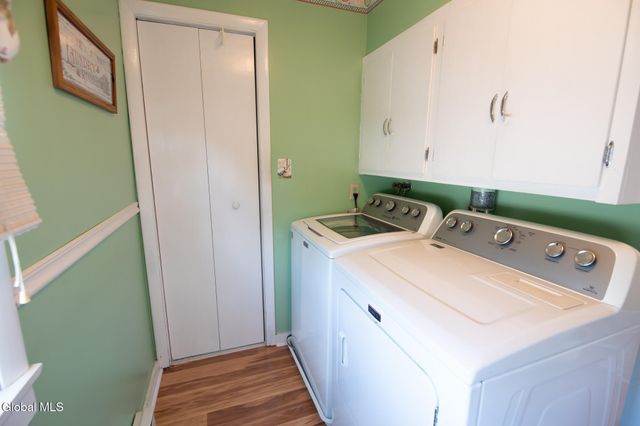 821 6th Avenue, Troy, NY 12182