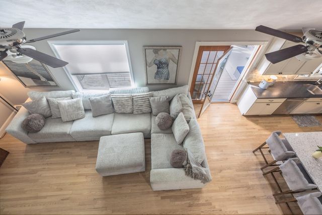 2 Barnes Drive, Stratham, NH 03885